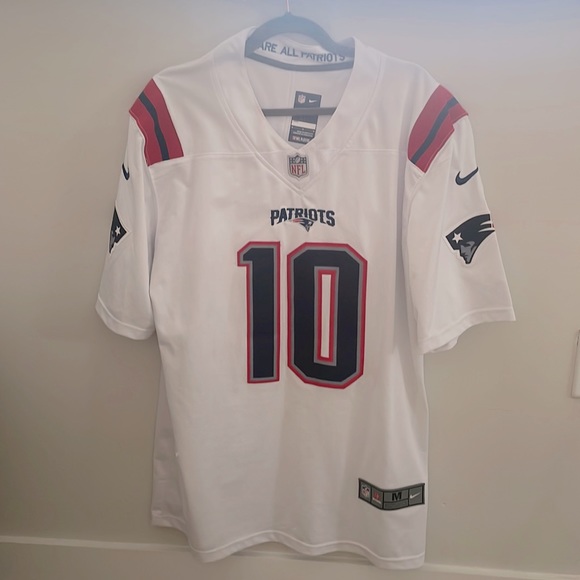 Medium White Mac Jones Onfield Jersey - Picture 1 of 2